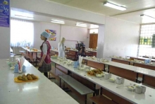 Чем кормят в школах и детсадах?